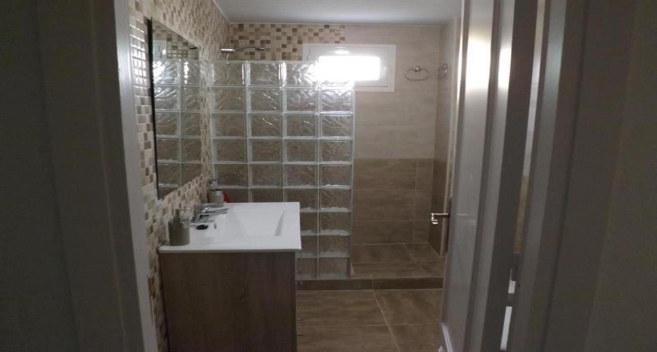 - 2 Bedrooms With Pool And Wifi - 4229