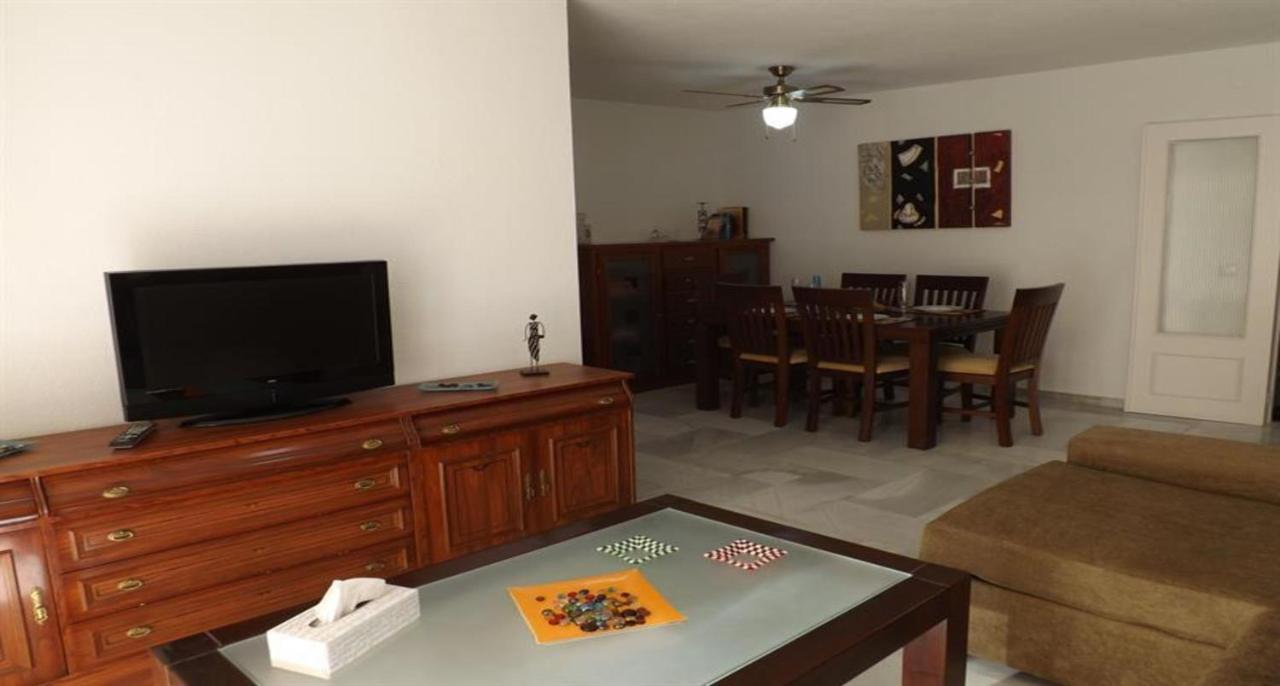 - 2 Bedrooms With Pool And Wifi - 4229 Apartment